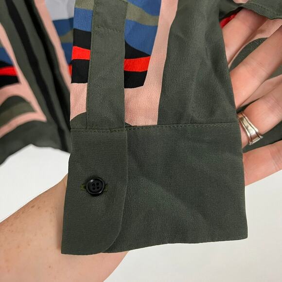 AKRIS Punto Mulberry Silk Multicolor Printed Silk Blouse Top Women Size 6 - Picture 10 of 12